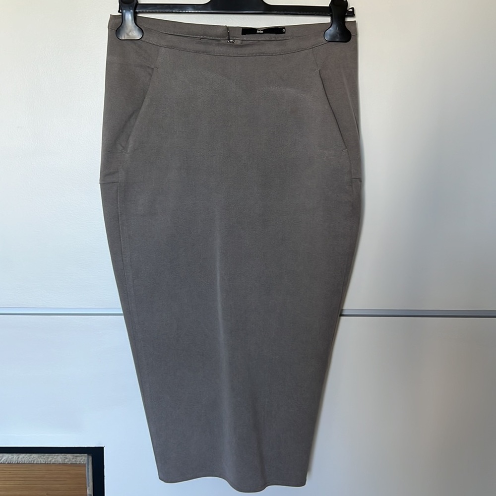 Jarbo Ash Tencel Stretch Skirt – Zip Back, Pockets, Size 0 (US 2–4)